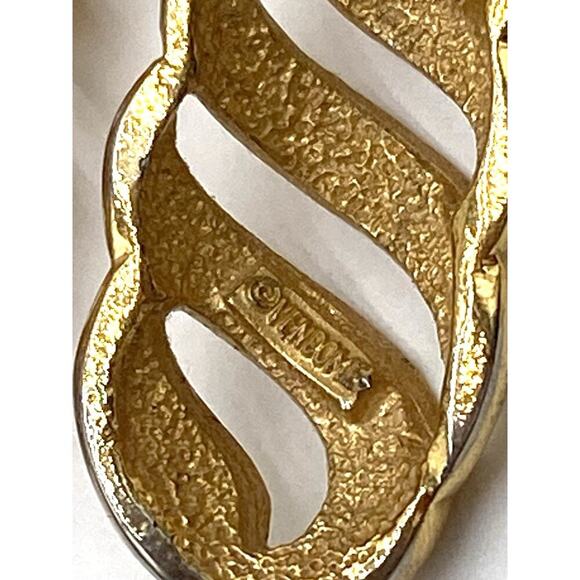 VENDOME Clips Vintage Earrings Dangles Drops Gold Tone Estate .55” - Picture 3 of 11